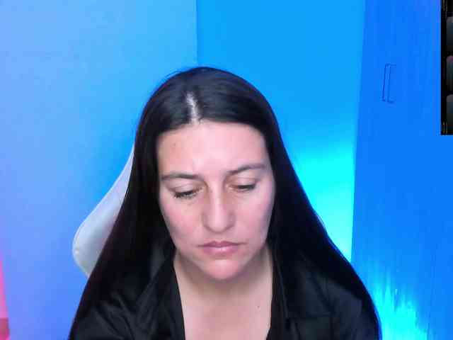 Saskyaajohnson webcam