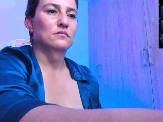 Saskyaajohnson webcam