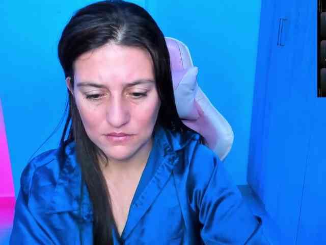 Saskyaajohnson webcam