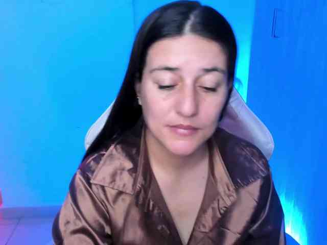 Saskyaajohnson webcam