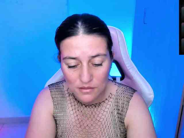 Saskyaajohnson webcam