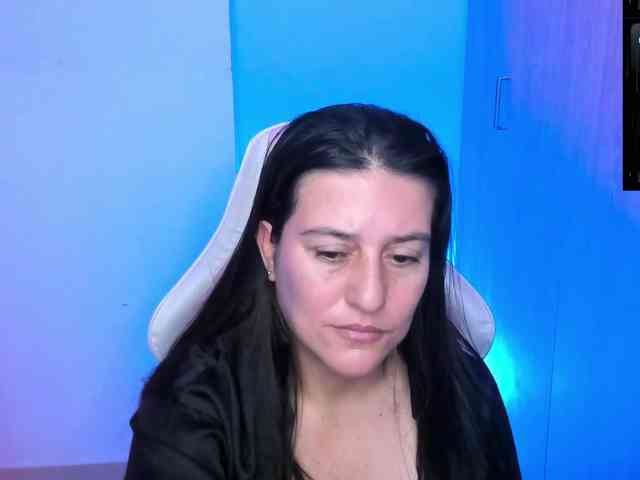 Saskyaajohnson webcam