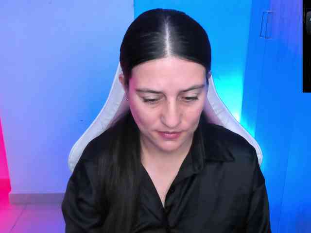 Saskyaajohnson webcam