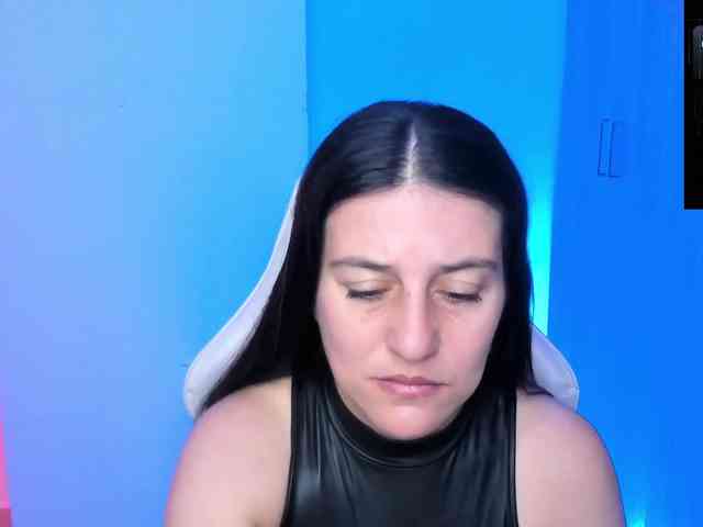 Saskyaajohnson webcam