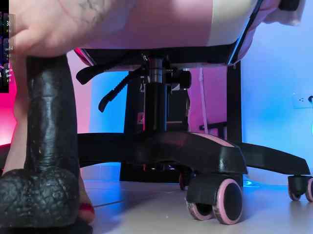 Saskyaajohnson webcam