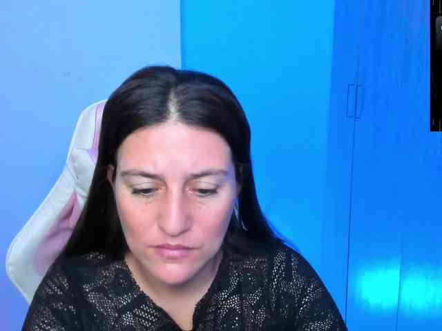 Saskyaajohnson webcam