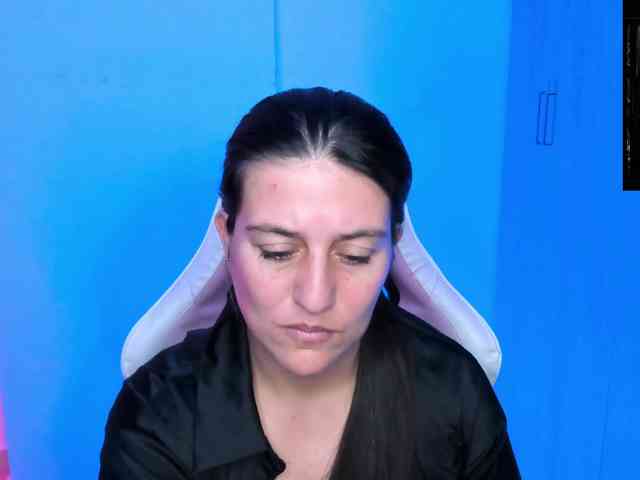 Saskyaajohnson webcam