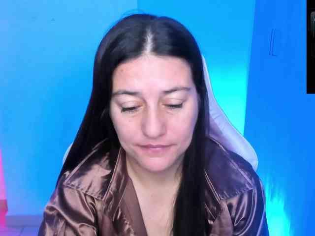 Saskyaajohnson webcam