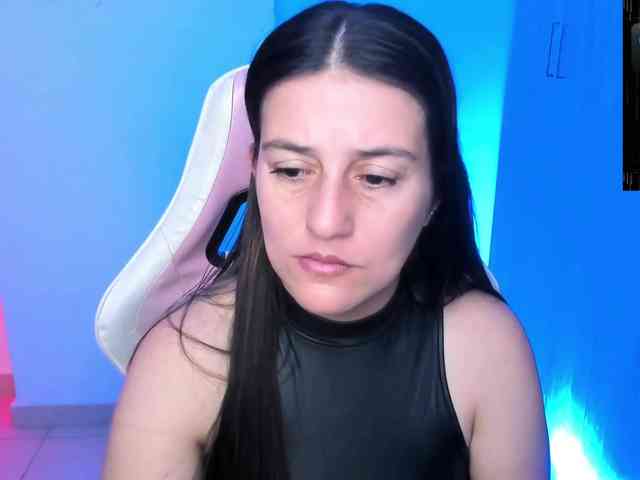 Saskyaajohnson webcam