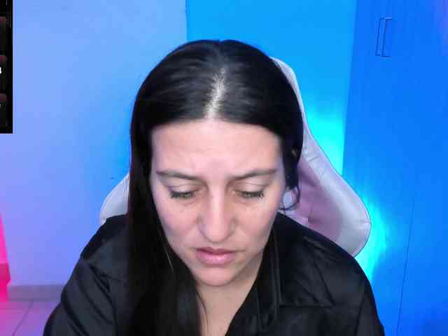 Saskyaajohnson webcam