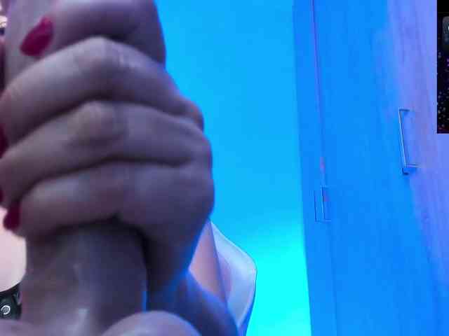 Saskyaajohnson webcam