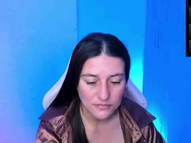 Saskyaajohnson webcam