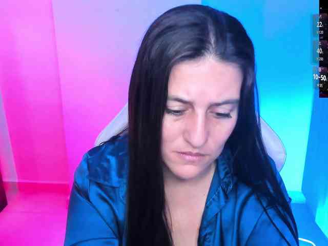 Saskyaajohnson webcam