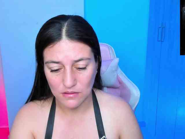 Saskyaajohnson webcam