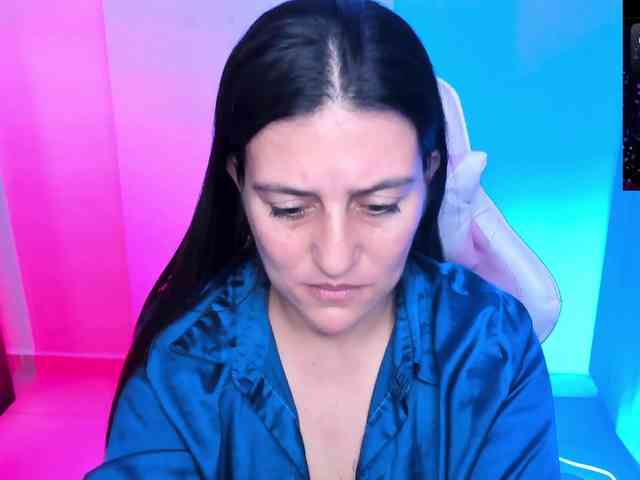 Saskyaajohnson webcam