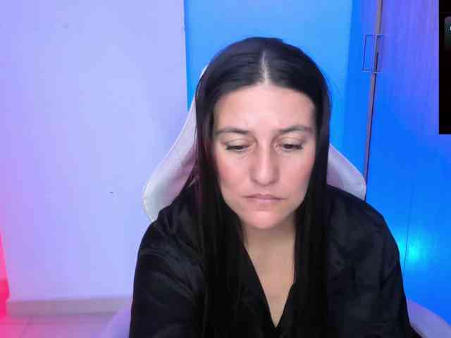 Saskyaajohnson webcam