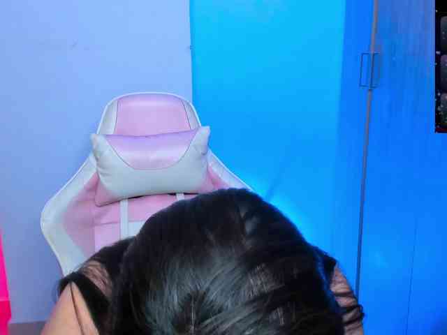 Saskyaajohnson webcam