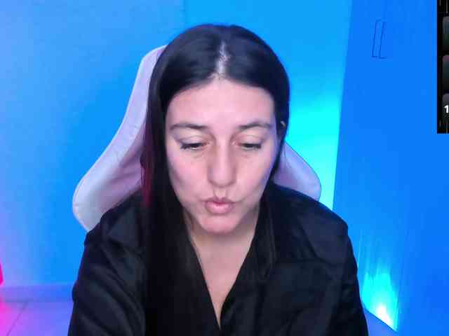 Saskyaajohnson webcam