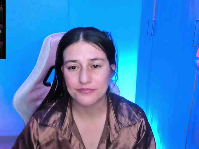 Saskyaajohnson webcam