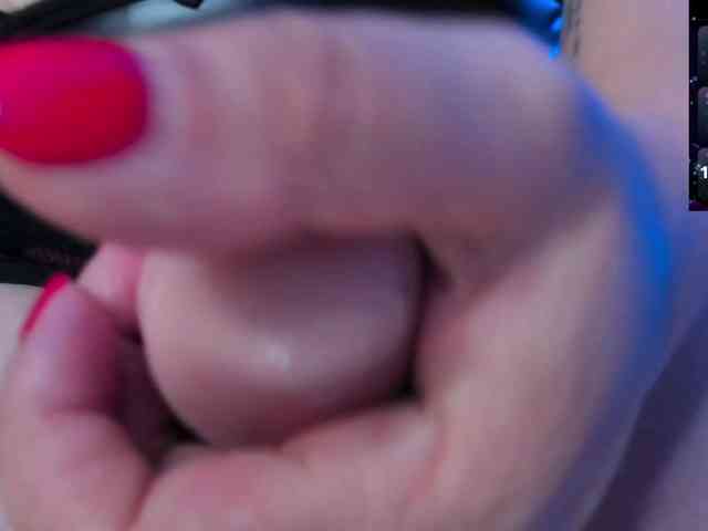 Saskyaajohnson webcam