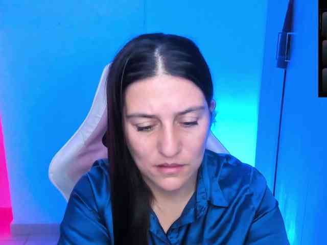 Saskyaajohnson webcam