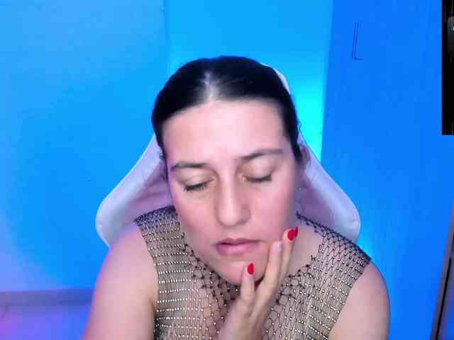 Saskyaajohnson webcam