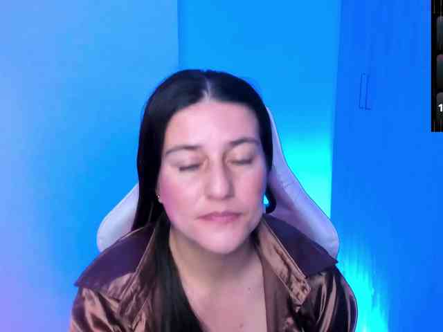 Saskyaajohnson webcam