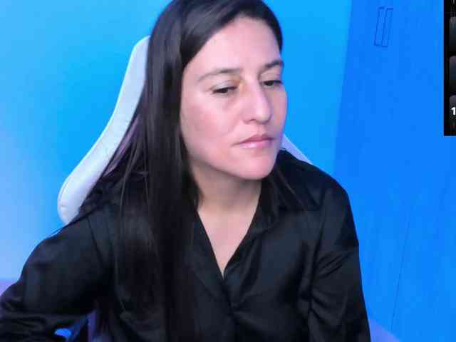 Saskyaajohnson webcam