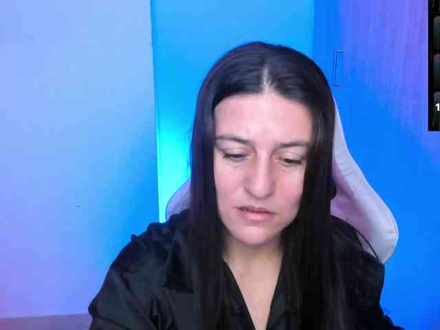 Saskyaajohnson webcam