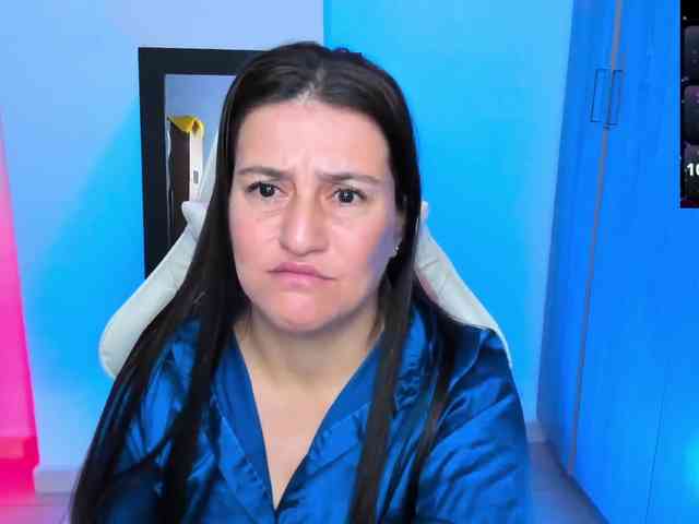 Saskyaajohnson webcam