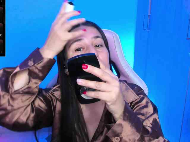 Saskyaajohnson webcam