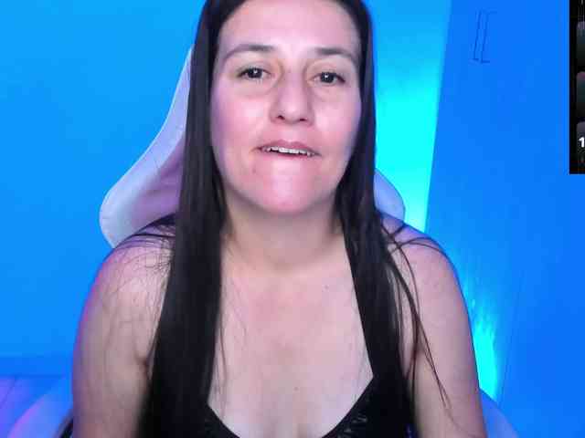 Saskyaajohnson webcam