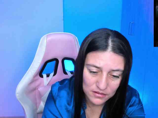 Saskyaajohnson webcam