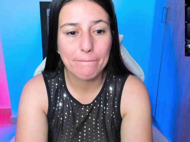 Saskyaajohnson webcam