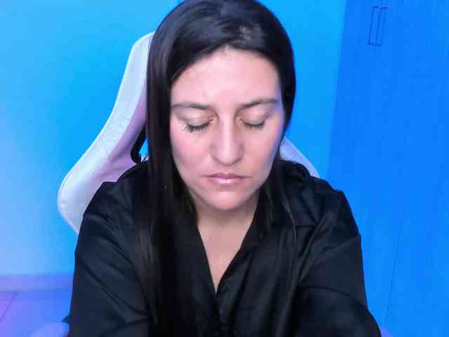 Saskyaajohnson webcam