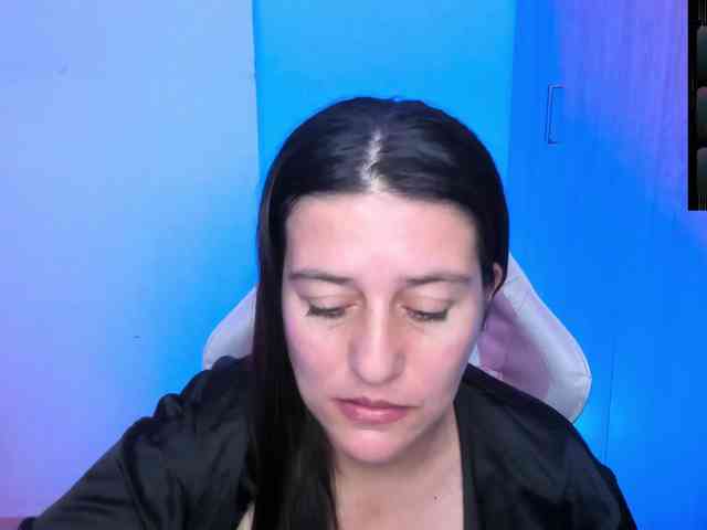 Saskyaajohnson webcam