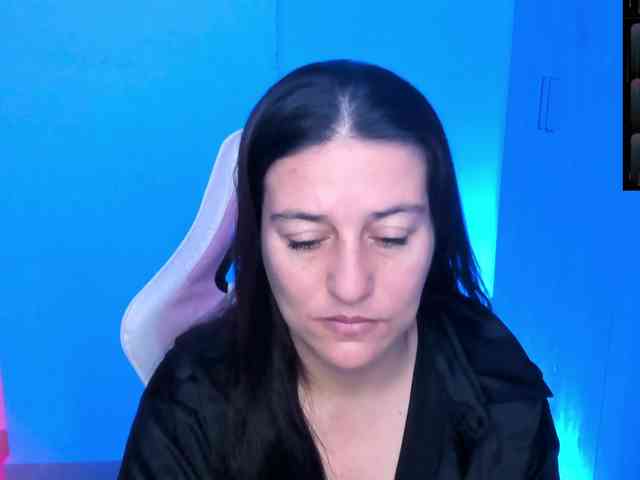 Saskyaajohnson webcam