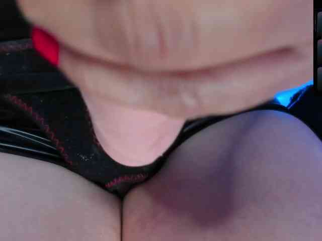 Saskyaajohnson webcam