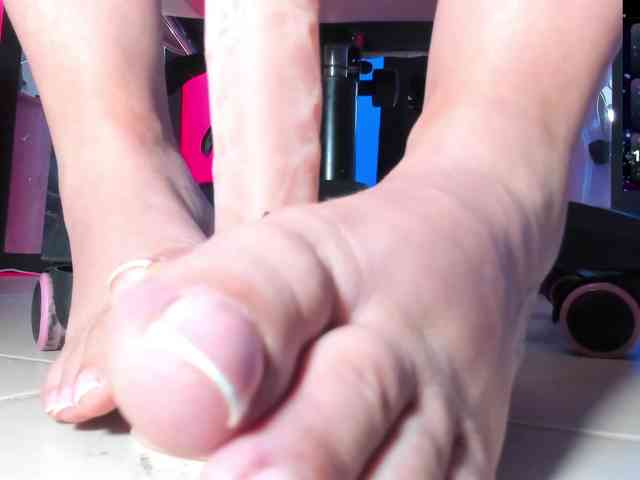 Saskyaajohnson webcam