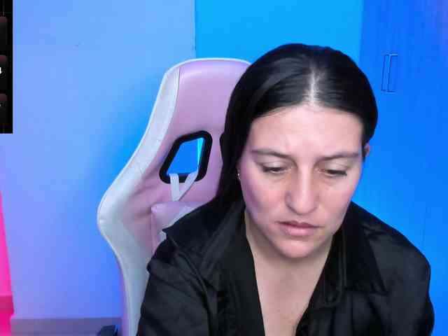 Saskyaajohnson webcam