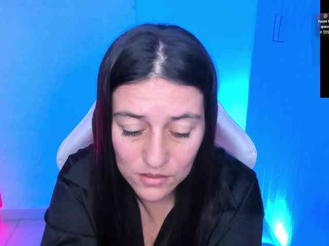 Saskyaajohnson webcam