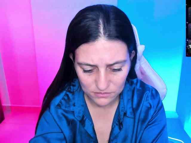 Saskyaajohnson webcam