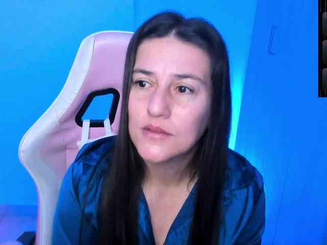 Saskyaajohnson webcam