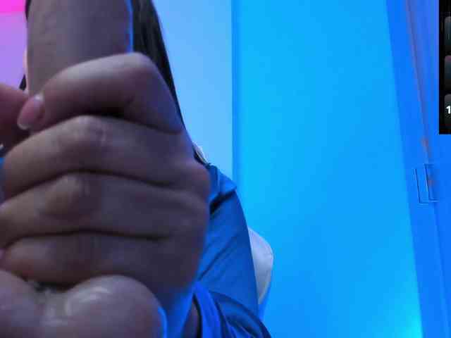 Saskyaajohnson webcam