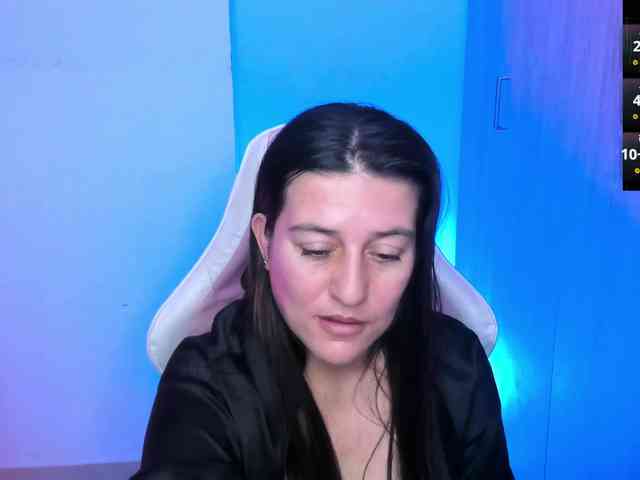 Saskyaajohnson webcam