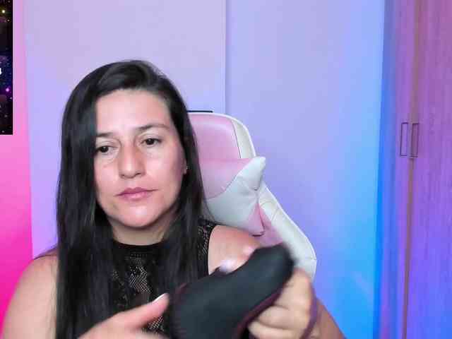 Saskyaajohnson webcam