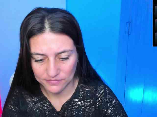 Saskyaajohnson webcam