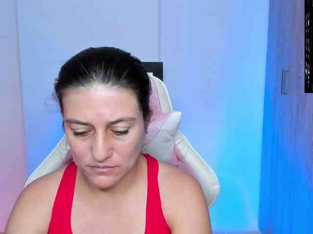 Saskyaajohnson webcam