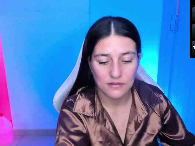 Saskyaajohnson webcam