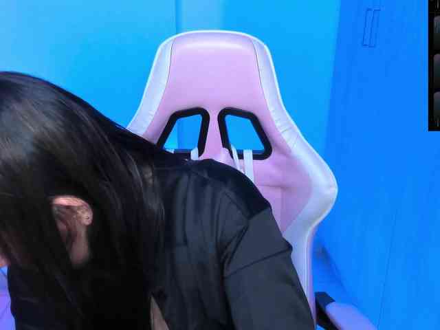 Saskyaajohnson webcam